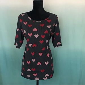 LulaRoe Gigi valentines 8-bit/cross-stitch heart